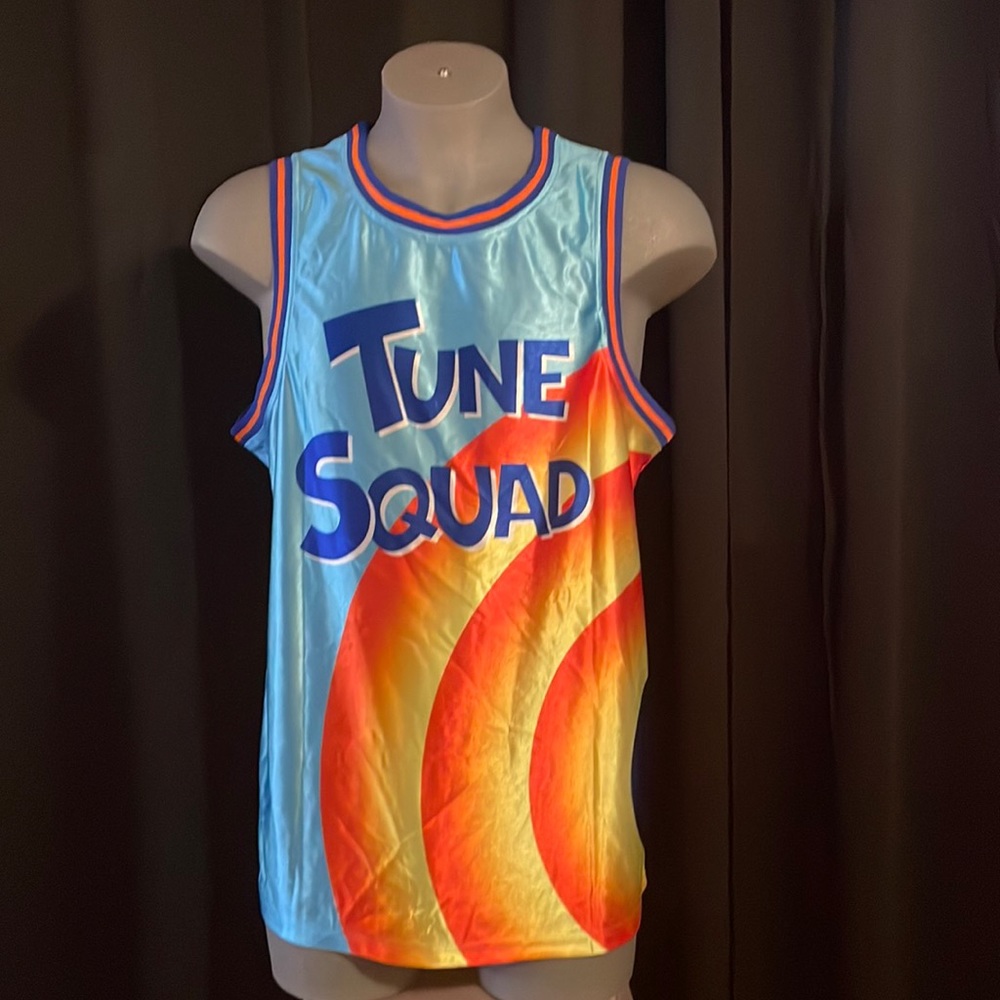 Fashion men’s tank top Toon squad number six James on the back size XL